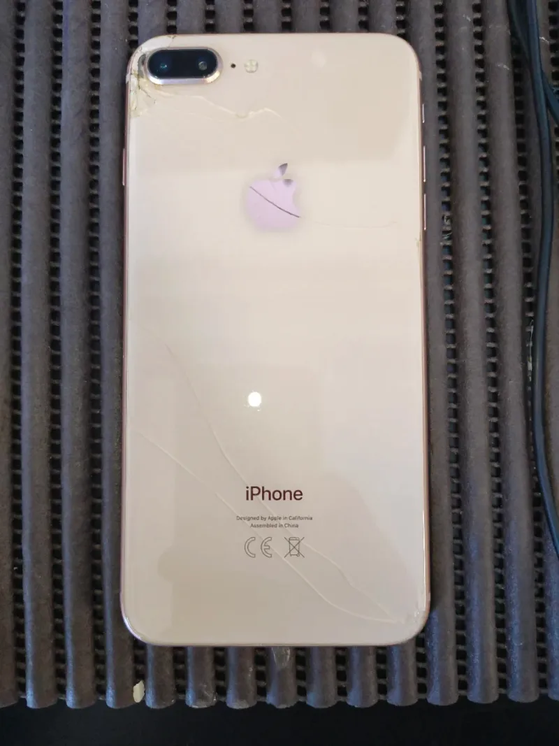 iPhone 8 Plus Rosa afbeelding 2
