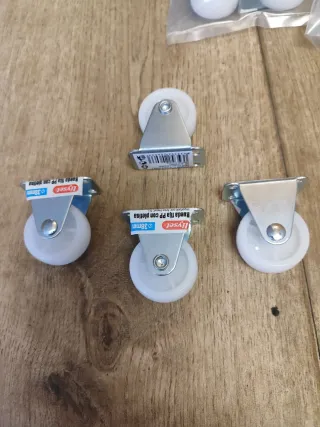 4 Ruedas Giratorias Fijas 38mm nuevo a estrenar