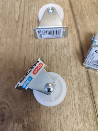 4 Ruedas Giratorias Fijas 38mm nuevo a estrenar