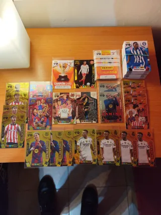 Lote cromos fútbol Panini Adrenalyn XL+ regalo