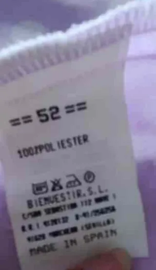 Blusa estilo romántico con lunares