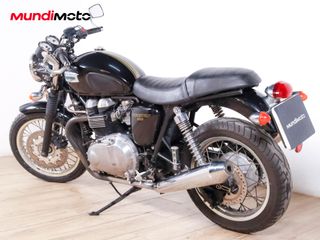TRIUMPH THRUXTON 900