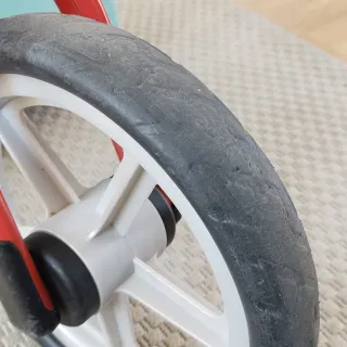 Bici sin pedales Chicco Ferrari Roja