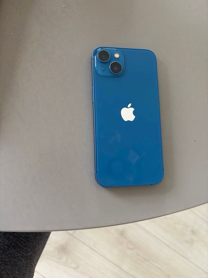 iPhone 13 128GB Azul afbeelding 2