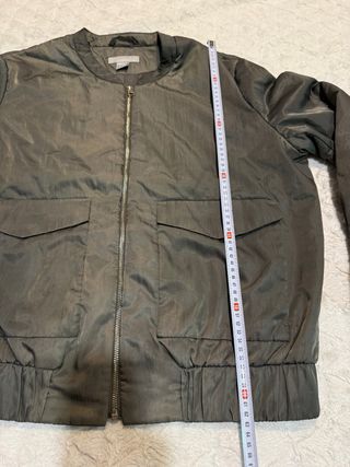 Chaqueta bomber H&M verde oliva