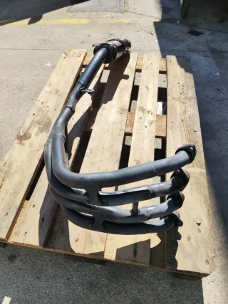 Yoshimura GSXR Escape Carbono