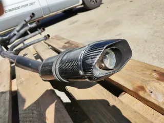 Yoshimura GSXR Escape Carbono