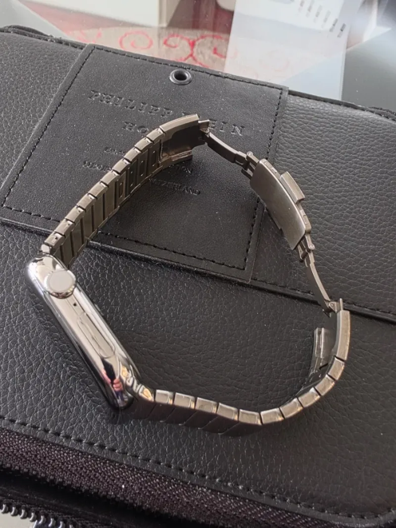 Apple Watch Series 10 Titanio Natural afbeelding 3