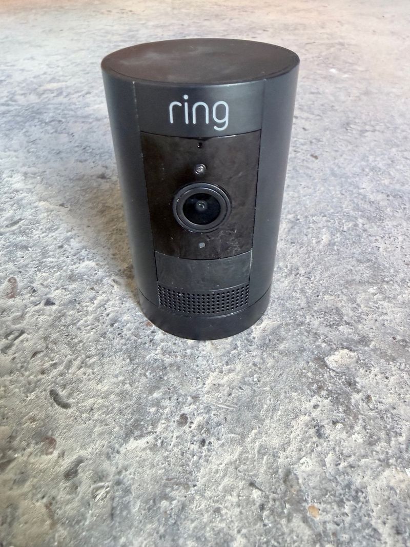 Ring Stick Up Cam Exterior con Batería afbeelding 4