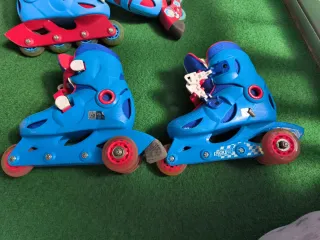 Patines ajustables niño Talla 28-30. Decathlon.