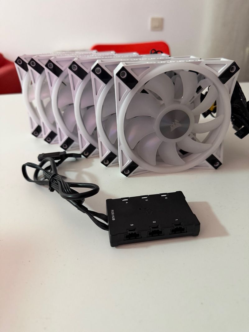 Pack 6x Corsair QL120 + Controlador RGB