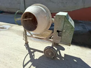 Hormigonera de gasolina Inhersa