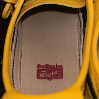 ASICS Onitsuka Tiger Zapatillas Amarillas Talla 43