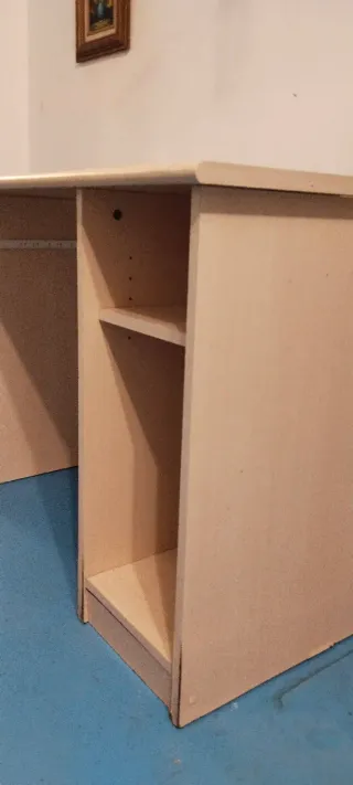 Mesa escritorio beige