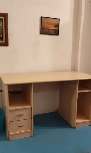 Mesa escritorio beige