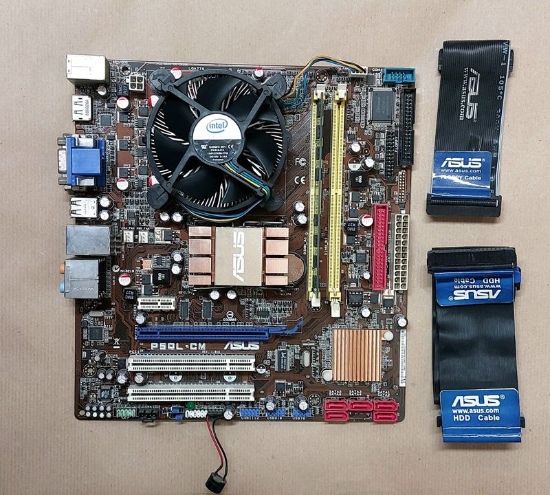 Placa base Asus P5QL-CM + CPU E6500 + 2GB RAM