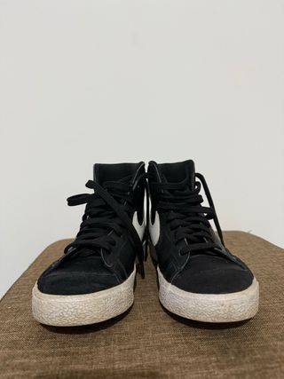Nike Blazer Mid 37.5
