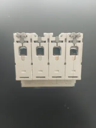 Interruptor Automático Legrand DX3 C63