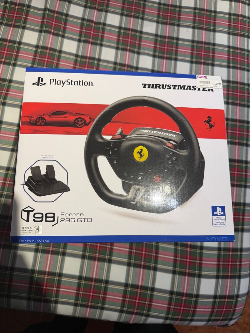 Volante Thrustmaster Ferrari PS5/PS4
