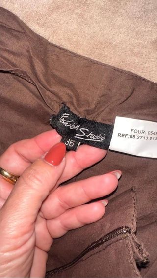 Pantalón chino marrón verano