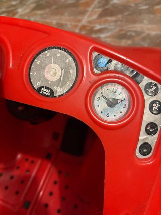 Coche de batería infantil rojo