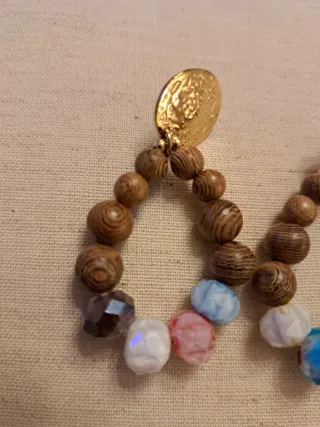 Pendientes artesanales madera y cuentas