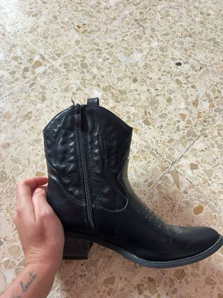 Botas cowboy negras talla 36