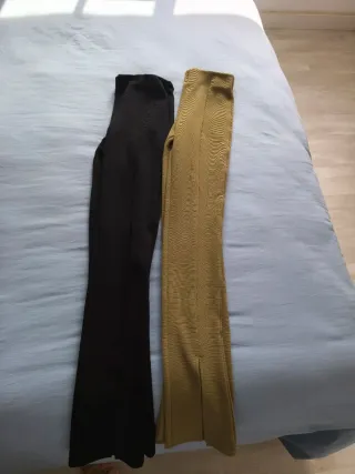 Pantalones acampanados con abertura