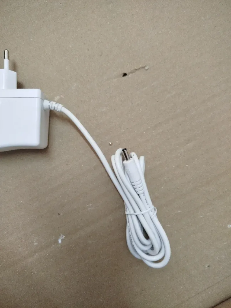 Cargador 5V 2A cámaras afbeelding 2