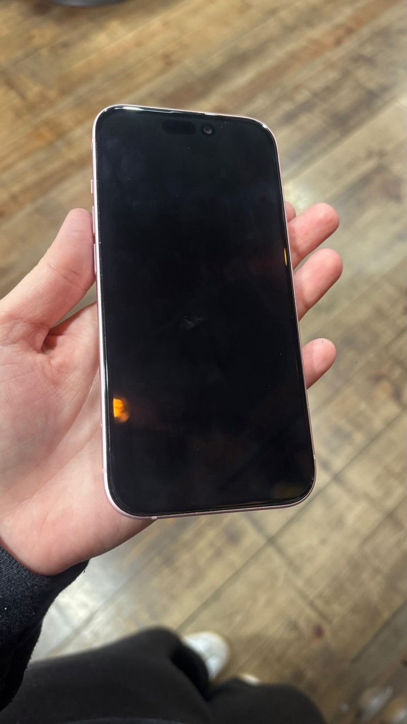 iPhone 15 Rosa 128GB afbeelding 2