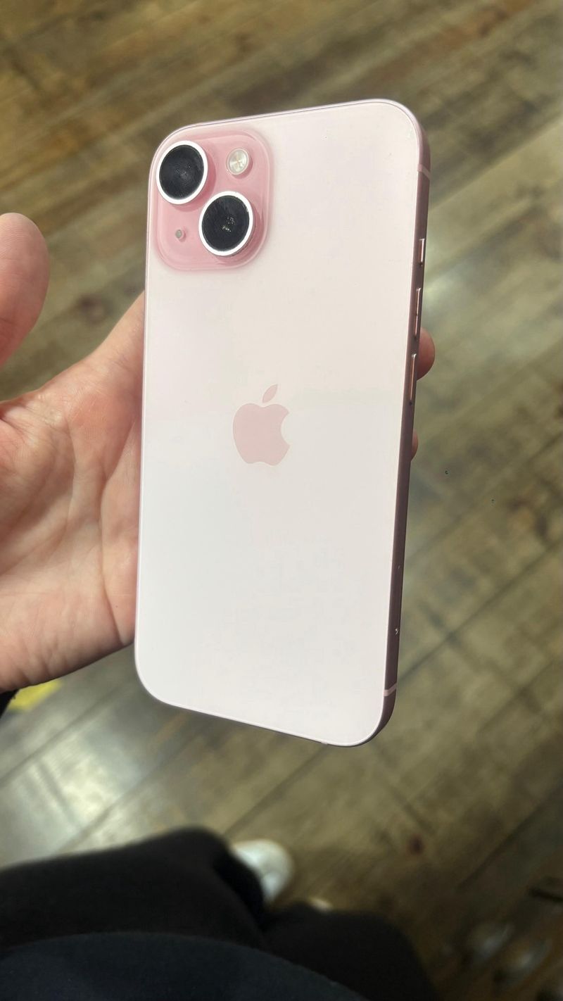 iPhone 15 Rosa 128GB afbeelding 3