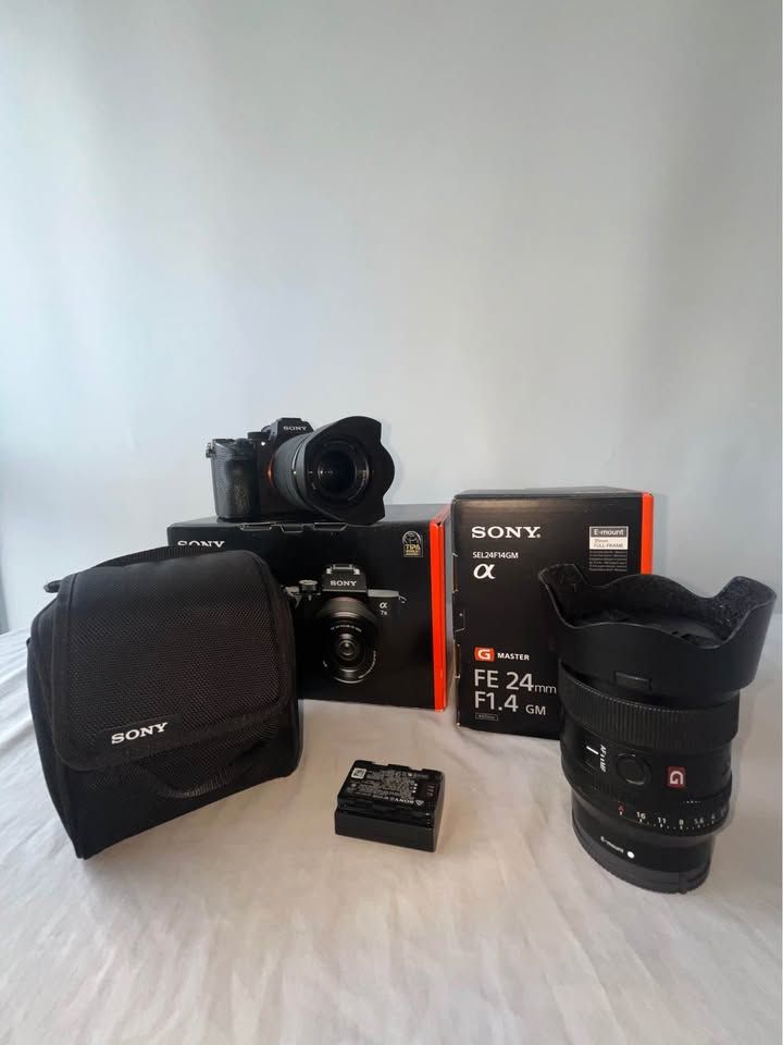 Camera Sony Alpha 7III + Lente 28-70MM