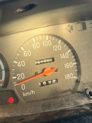 Mitsubishi L 200 2003