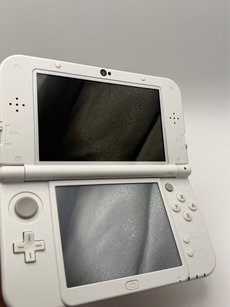 Nueva Nintendo 3DS XL - Blanco - Cargador Incluido afbeelding 2