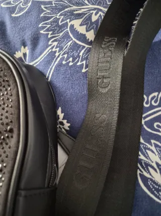 Mochila Guess Negra con Brillantes