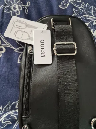 Mochila Guess Negra con Brillantes