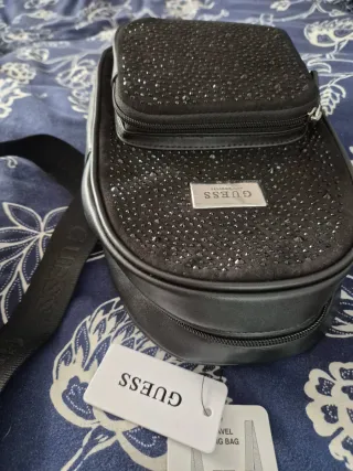 Mochila Guess Negra con Brillantes