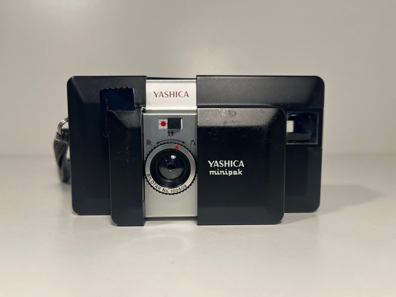 Yashica Minipak Analógica 35mm afbeelding 2