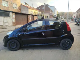 Peugeot 107 2006 pegatina medio ambiental letra C