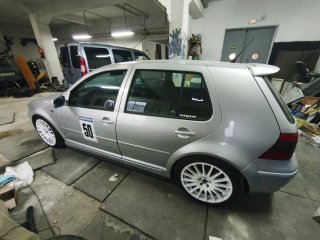 Volkswagen Golf 2002