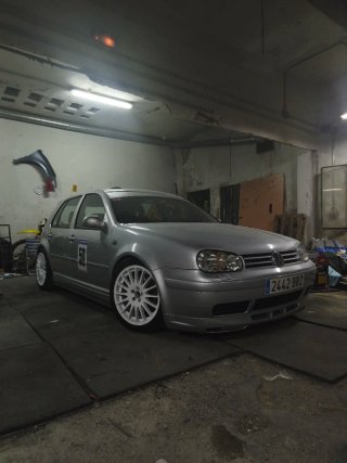Volkswagen Golf 2002