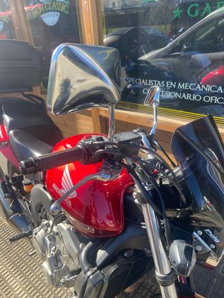 Honda CBF 600 N Naked Roja