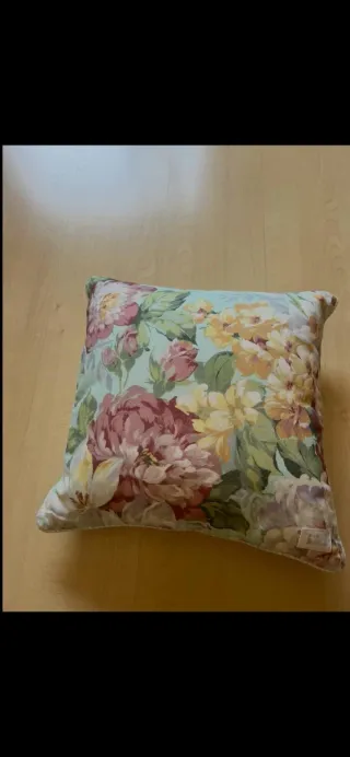 Cuscino Nuvole di Stoffa floreale