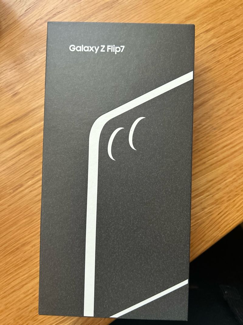 Samsung Galaxy Z Flip7 Negro