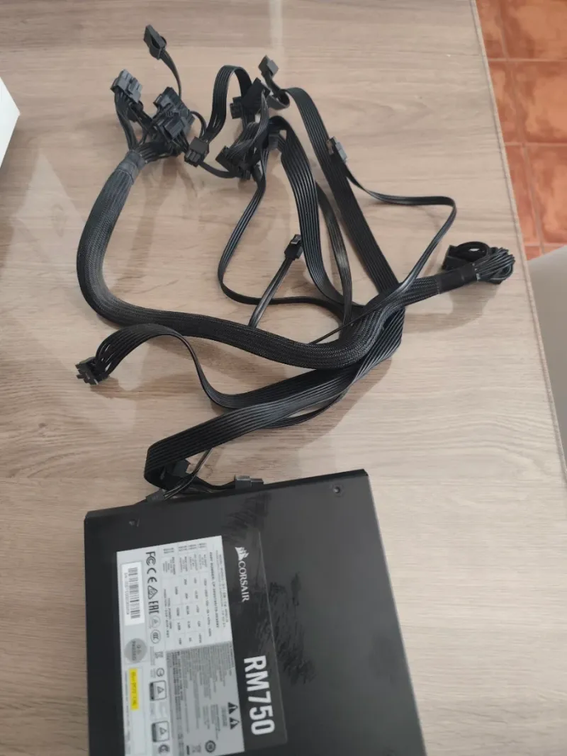 Fuente Alimentación Corsair RM750 afbeelding 5