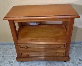 Mesa auxiliar madera con cajones