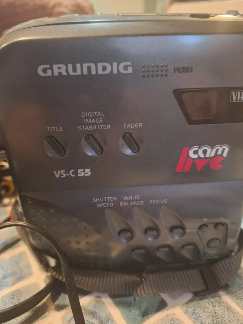 Videocámara Grundig VS-C 55 VHS-C afbeelding 2