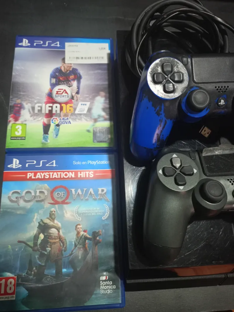 PS4 + 2 Mandos + 2 Juegos afbeelding 2