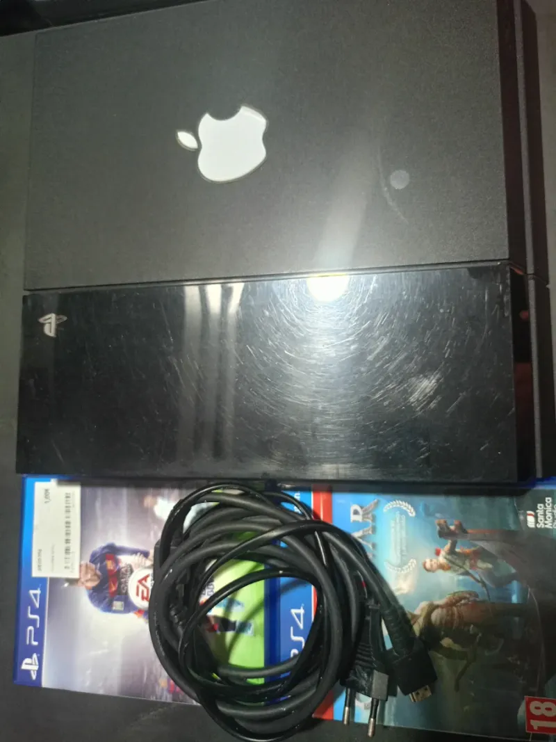 PS4 + 2 Mandos + 2 Juegos afbeelding 3