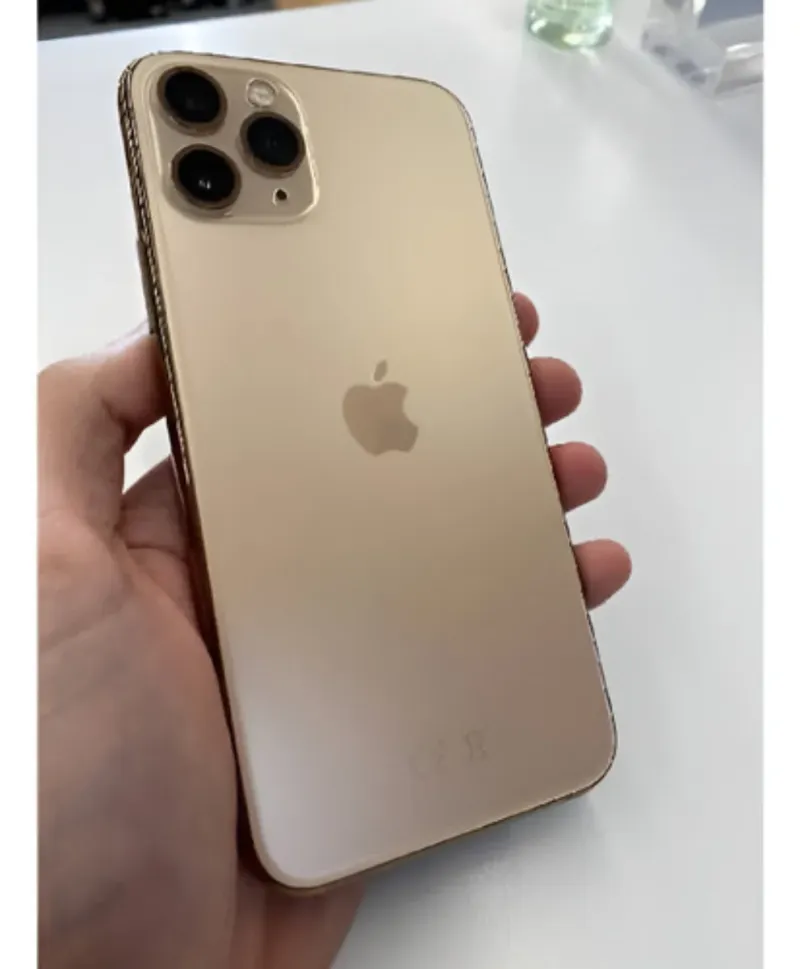 iPhone 11 Pro Max Dorado